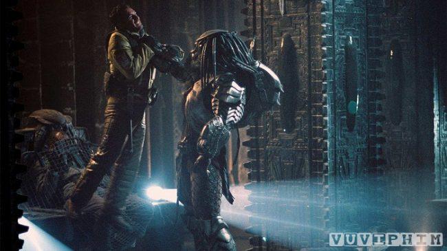 Cuộc Chiến Dưới Tháp Cổ - AVP: Alien vs. Predator 2004