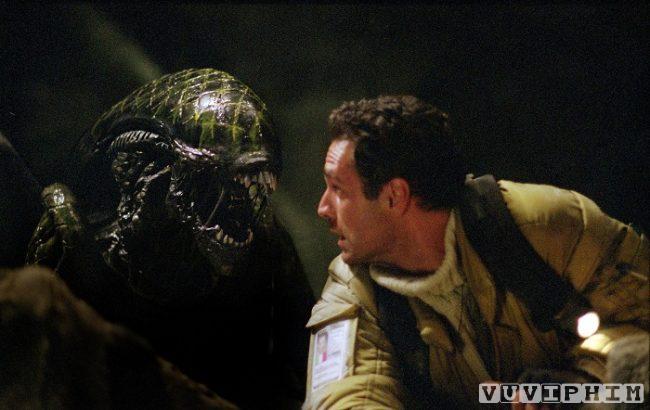 Cuộc Chiến Dưới Tháp Cổ - AVP: Alien vs. Predator 2004