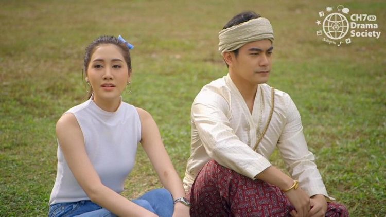 Tấm Ren Thêu Lúc Chạng Vạng - Lookmai Lai Sontaya (2018)