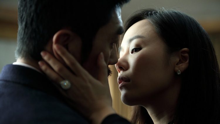 Bí Mật Sau Người Đàn Ông - Man In A Veil (2020)